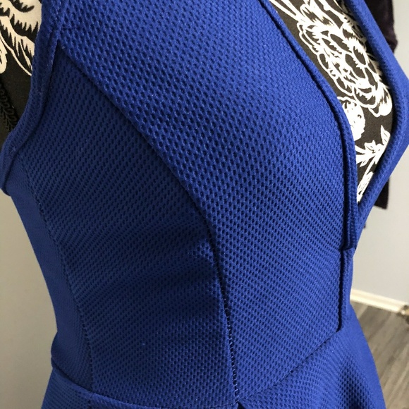 Dress - Picture 4 of 6